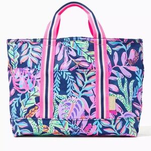 🆕 Lilly Pulitzer 🌸 Mini Mercato Tote in Oyster Bay Navy You’ve Been Spotted NWT